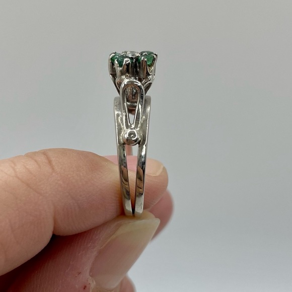 Vintage/Antique High Prong Diamond and Green Flower Solid 10k White Gold Ring - Picture 9 of 16